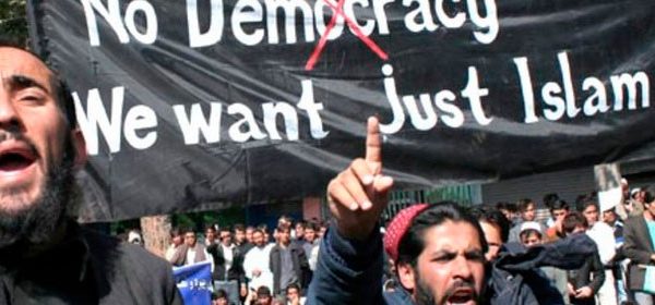 Alain Finkielkraut, Pim Fortuyn, Oriana Fallaci Silvana De Mari Community